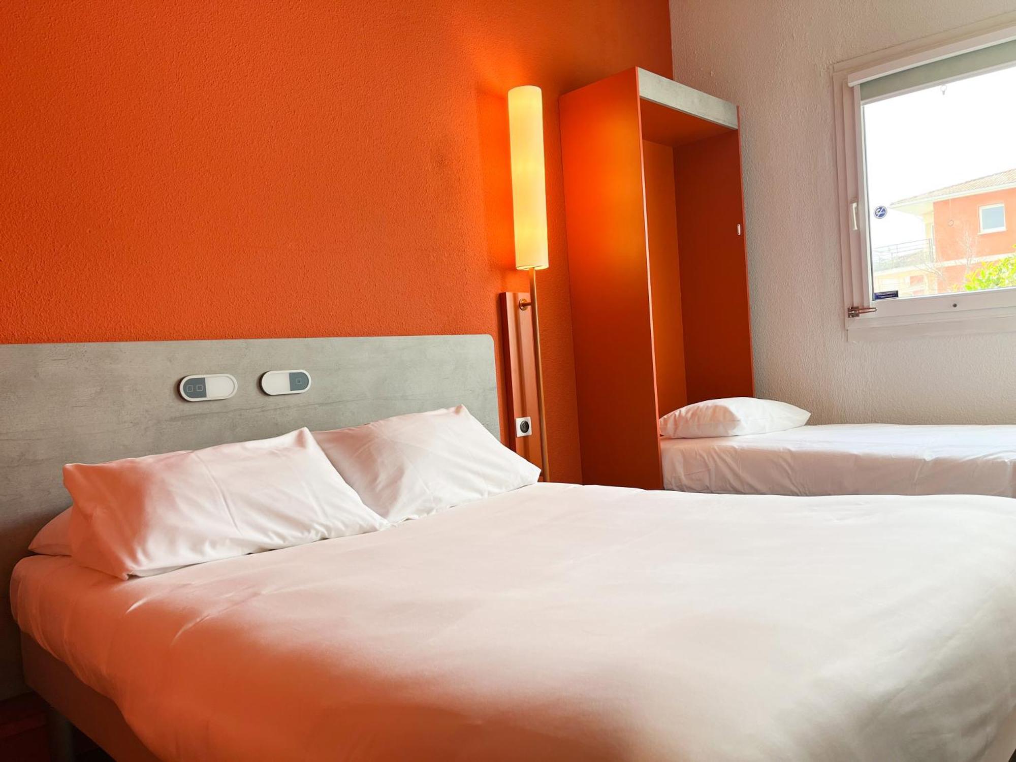 Ibis Budget Saint Christol Les Alès Esterno foto
