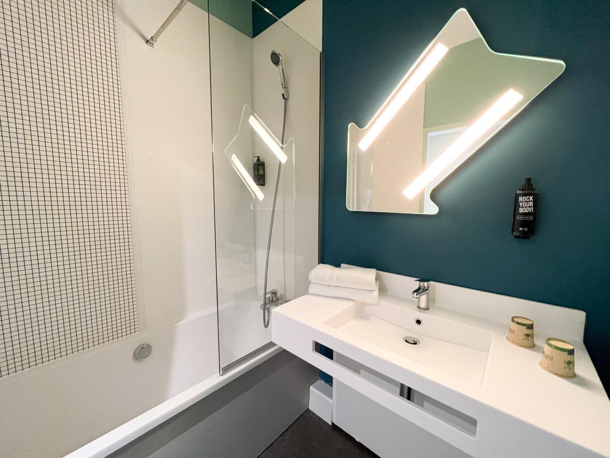 Ibis Budget Saint Christol Les Alès Esterno foto