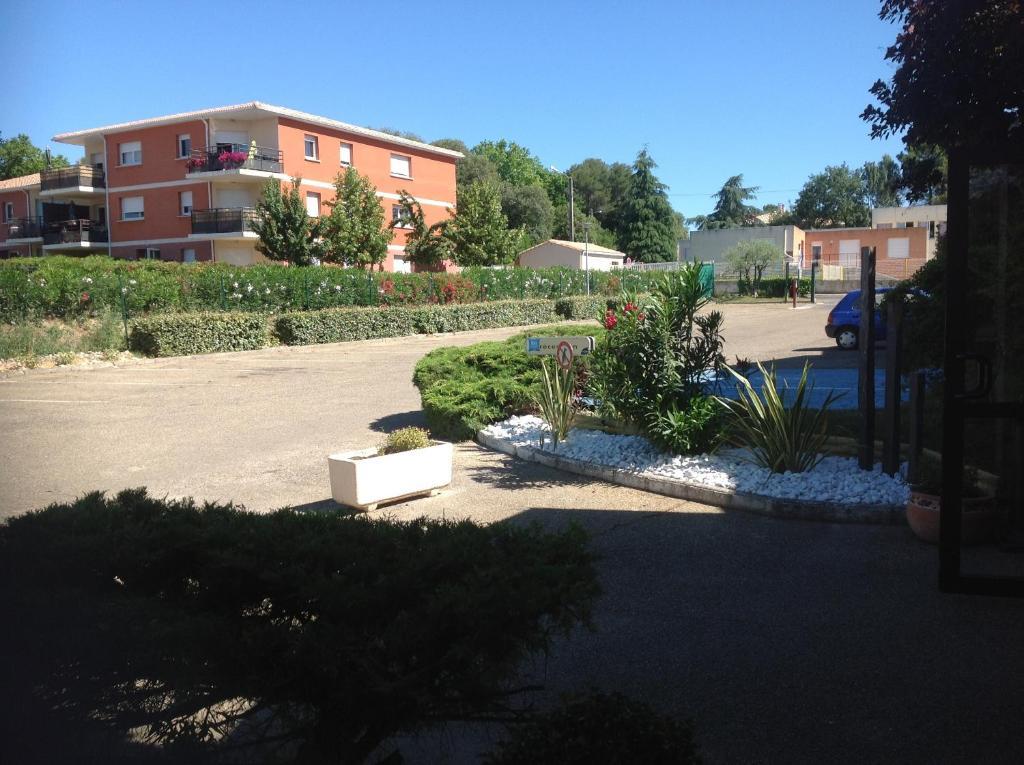 Ibis Budget Saint Christol Les Alès Esterno foto