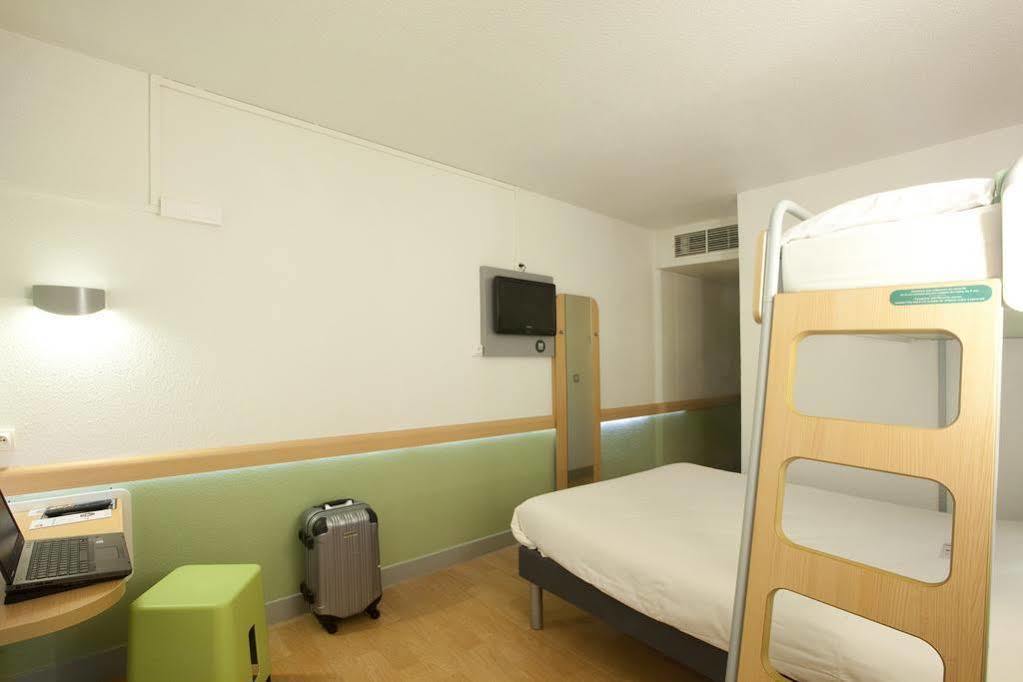 Ibis Budget Saint Christol Les Alès Esterno foto
